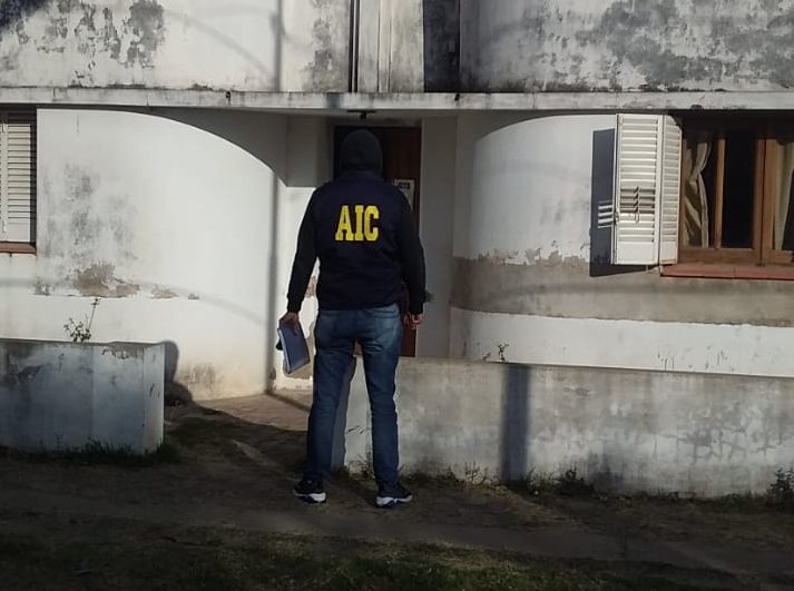 Dos hombres y una mujer detenidos por un robo en Ceres