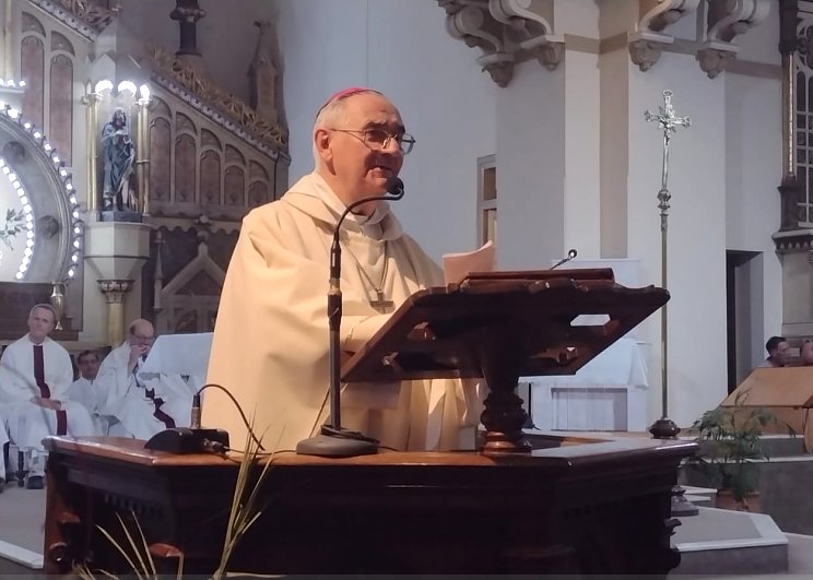 Monseñor Fernández se despidió de la Diócesis de Rafaela