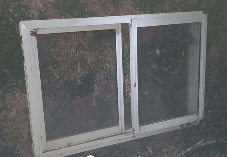 Recuperaron una ventana robada en Suardi