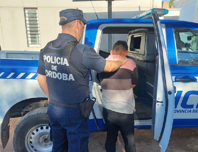 Un detenido en Balnearia por amenazas y daño