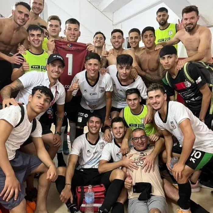 La Liga: Los equipos de Brinkmann y Tiro picaron en punta