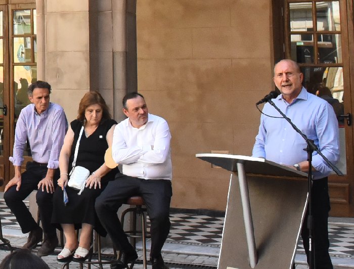 Perotti firmó el convenio para las escuelas técnicas de Suardi y San Guillermo