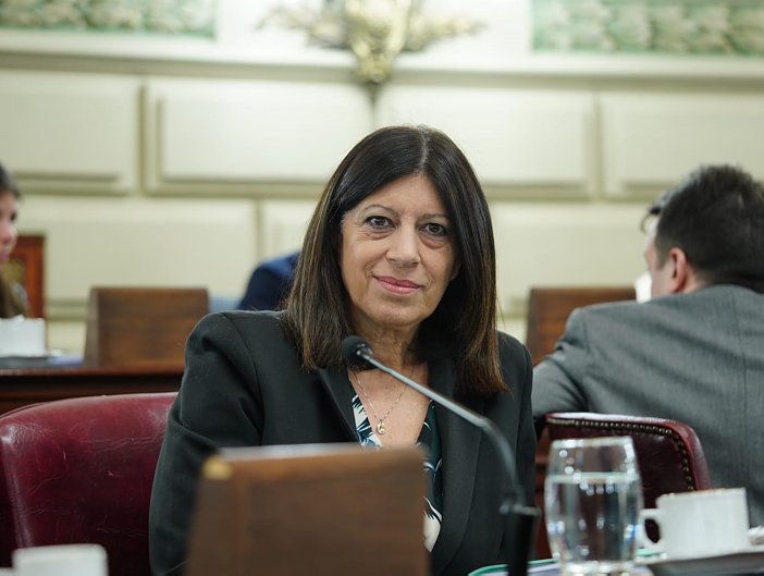 Clara García denunció abandono de centros de salud provinciales y reclamó inversiones