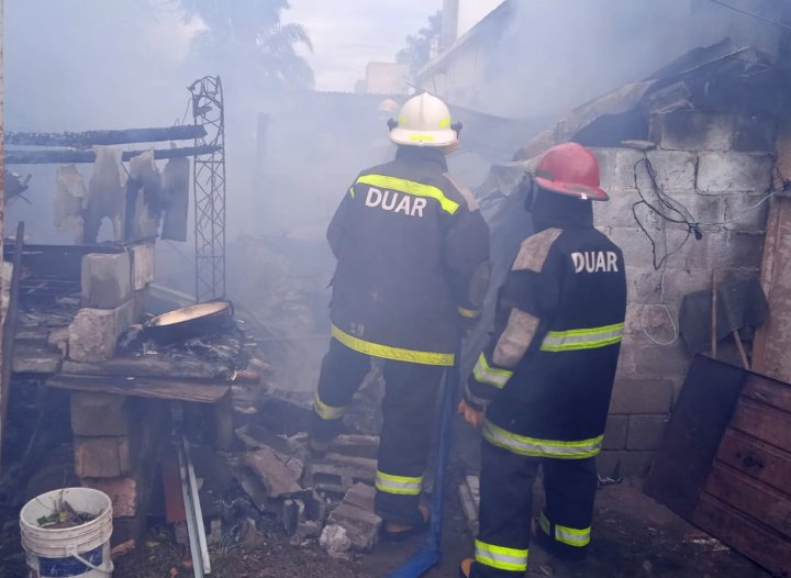Se incendió una vivienda en Miramar de Ansenuza