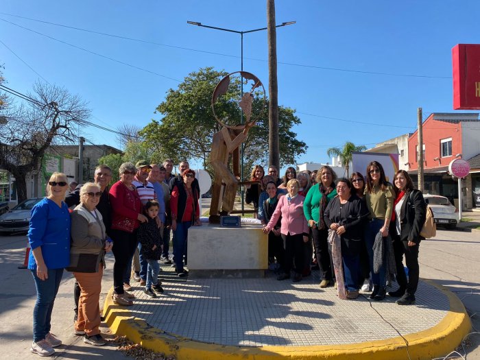 Inauguraron esculturas en el Paseo Central de Morteros