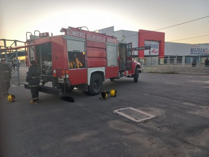 Falsa amenaza de bomba en un supermercado de Arroyito