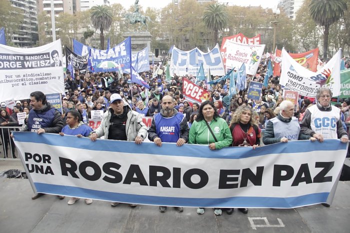 AMSAFE repudió las balaceras a escuelas y marchó por la paz