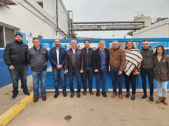 El Ministro Costamagna recorrió la recuperada planta Sancor de San Guillermo