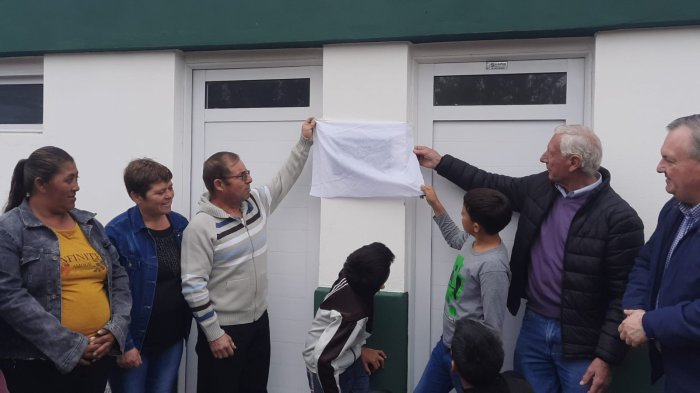 Escuela de Fútbol de Bo. San Miguel inauguró flamantes vestuarios