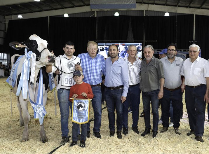 Coronaron a los grandes campeones en la Feria Lechera de las Américas