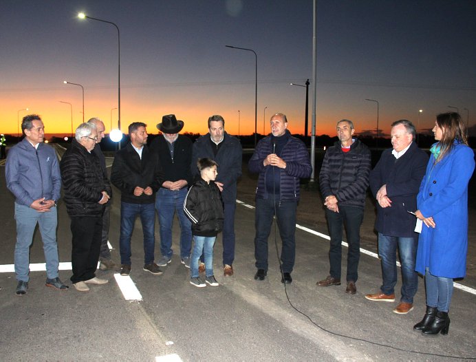 Perotti inauguró obras en San Cristóbal, Ceres y Arrufó