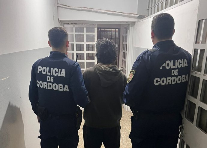 Morteros: Fue detenido por conducta sospechosa