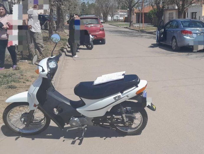 Motociclista lesionada en un accidente en Porteña