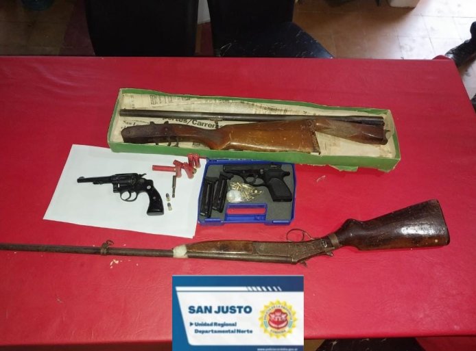 Encontraron armas en un allanamiento en zona rural de Col. Valtelina