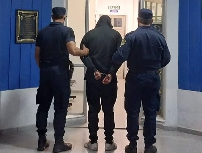 Brinkmann: Detuvieron a un hombre por violencia familiar