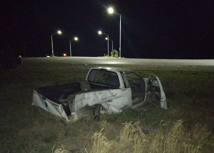 Tres lesionados en un accidente en el acceso a Col. Rosa