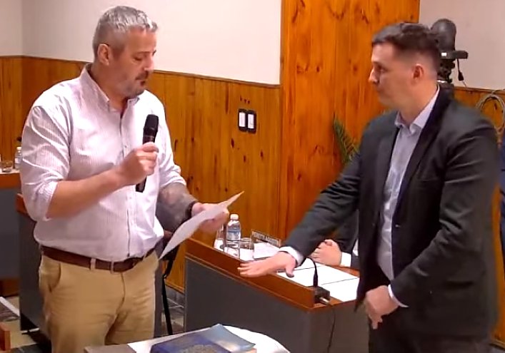 Gonzalo Rui juró como nuevo concejal de Proyectando Suardi