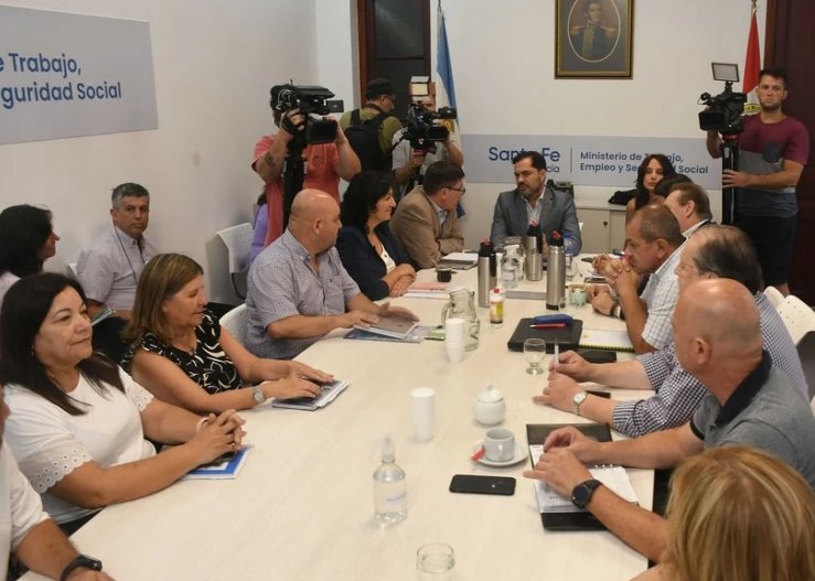 Se reúne la paritaria docente aunque ven difícil el inicio de clases