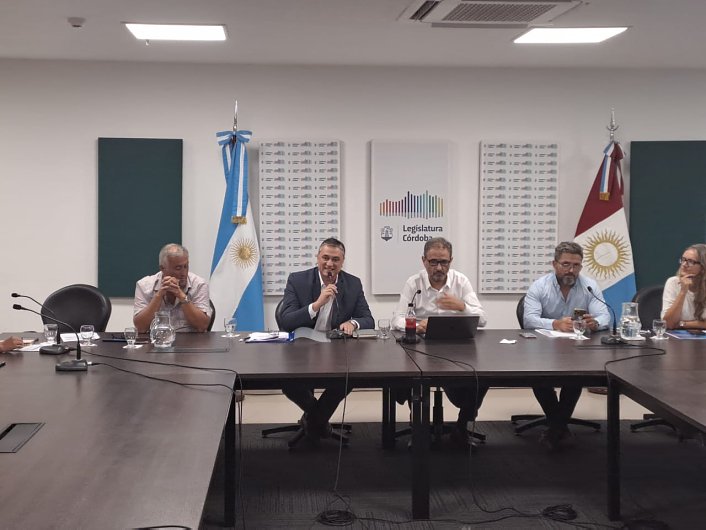 El Dr. Gustavo Tévez preside la Comisión de Municipios y Comunas