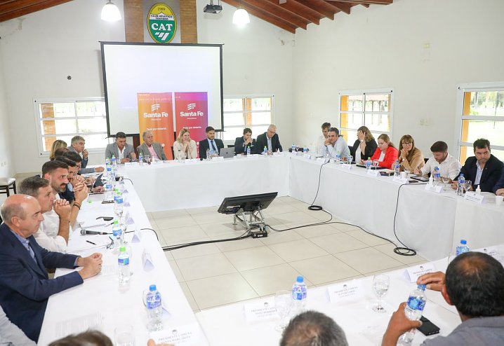 Pullaro en Tostado: “Vamos a poner en valor la región con obras que cambien la vida de la gente”