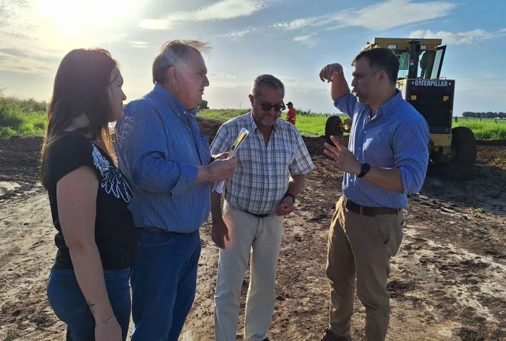 Funcionarios provinciales recorrieron áreas rurales y se reunieron con autoridades y productores