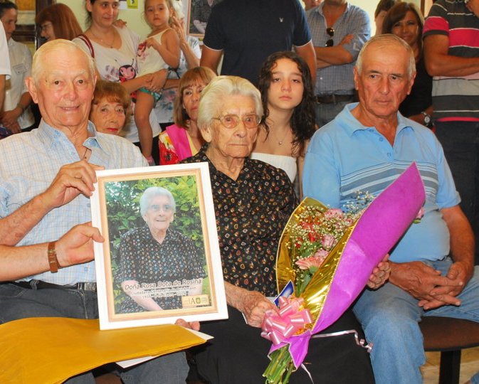 Brinkmann: El municipio rindió homenaje a una abuela centenaria