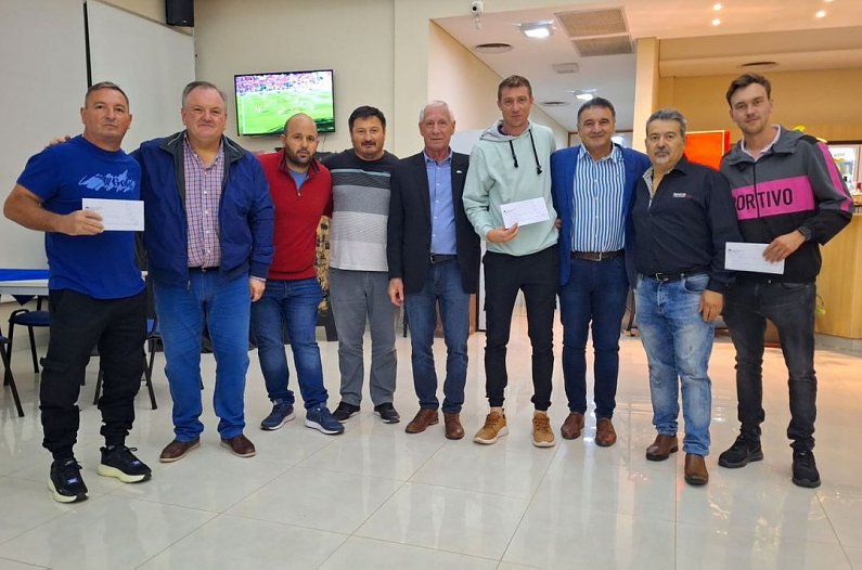 Presentaron los premios de las finales de la Copa “Departamento San Cristóbal