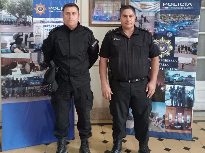 Pte. Roca: Agentes policiales salvaron a un menor que cayó a un pozo ciego