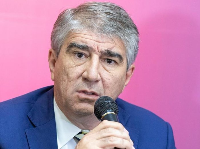 Bastía dijo que los empleados estatales tendrían a mayo aumentos de hasta 69 %