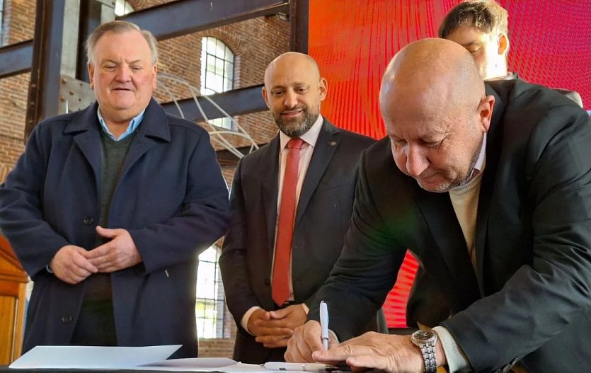 Tres localidades del departamento firmaron convenios por Caminos Productivos