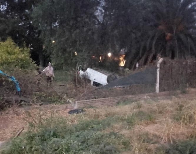 Morteros: Se accidentó y terminó en el patio de una vivienda