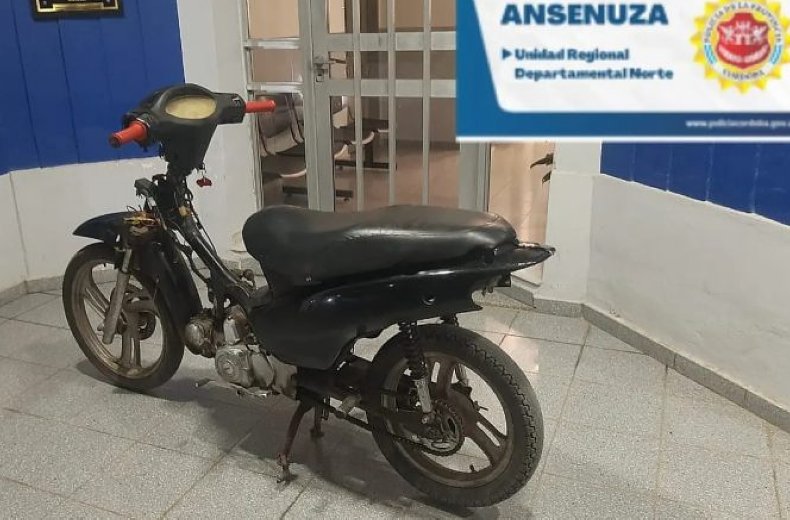 Policía de Brinkmann recuperó una bicicleta y una moto