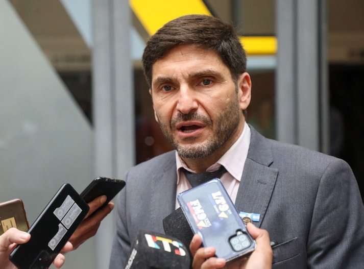 Pullaro: “Al paro se lo hacen a los chicos que pierden un día de clase”