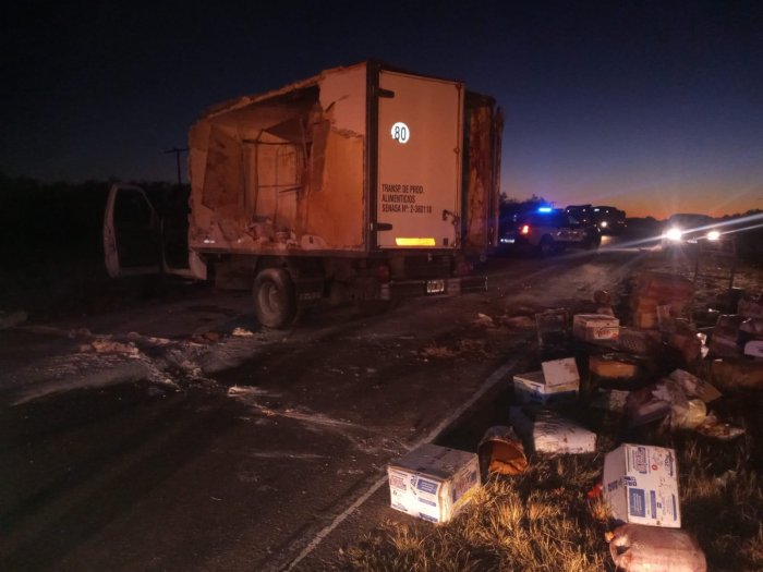 Accidente entre dos camiones en cercanías de Balnearia
