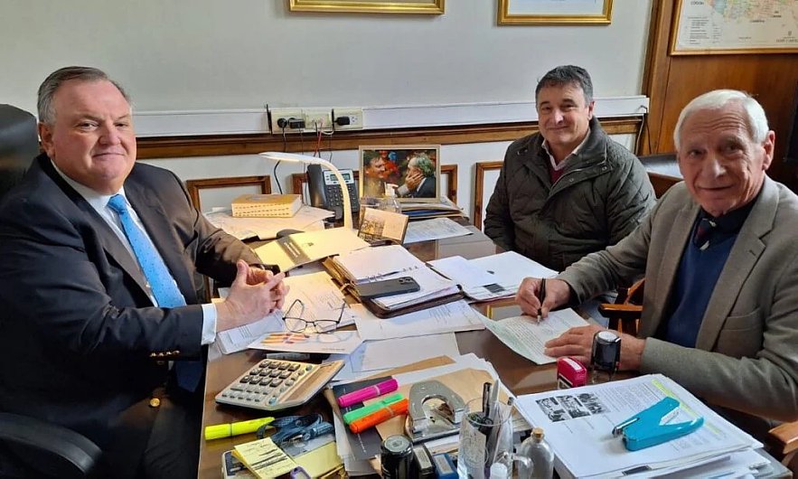 Michlig confirmó que en 20 días se licitará la terminación del plan de 24 viviendas en Suardi