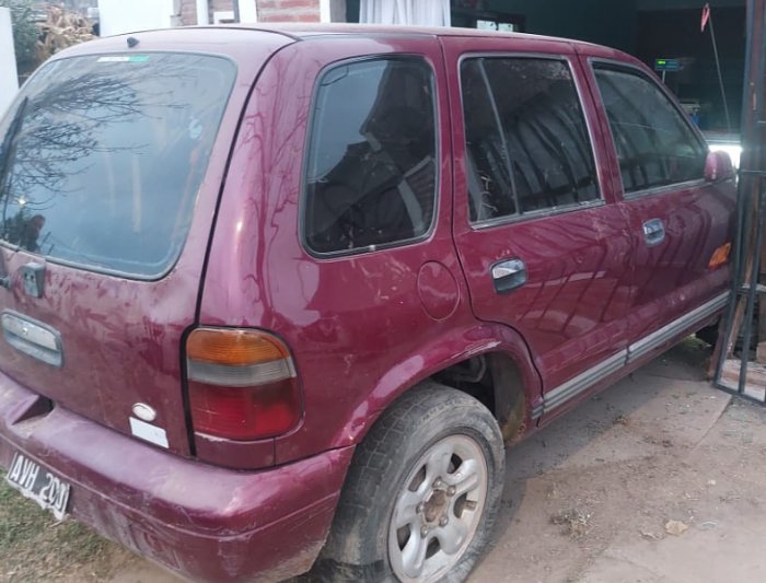 Morteros: Automovilista perdió el control e impactó en un local comercial