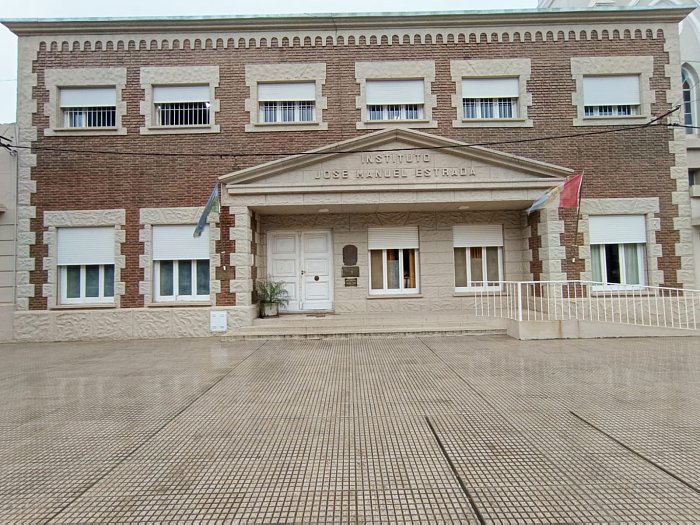 Suardi: Una profe salvó a un joven que se ahogó en el aula