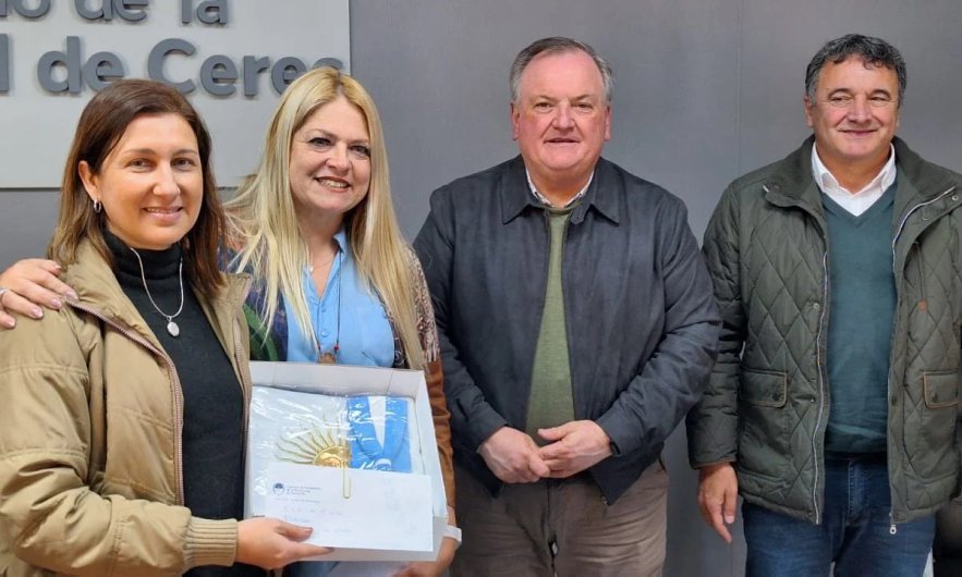 Ceres: Michlig y González entregaron aportes legislativos en apoyo a la Educación y el Deporte