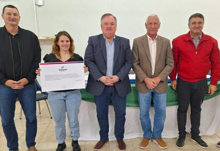 Michlig entregó fondos por 12 millones a la Escuela Estrada de Suardi