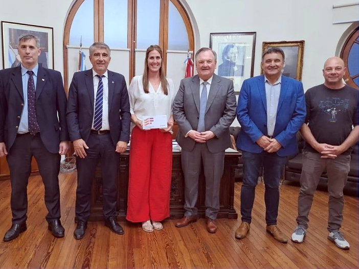 Localidades del departamento recibieron fondos para obras por 98 millones