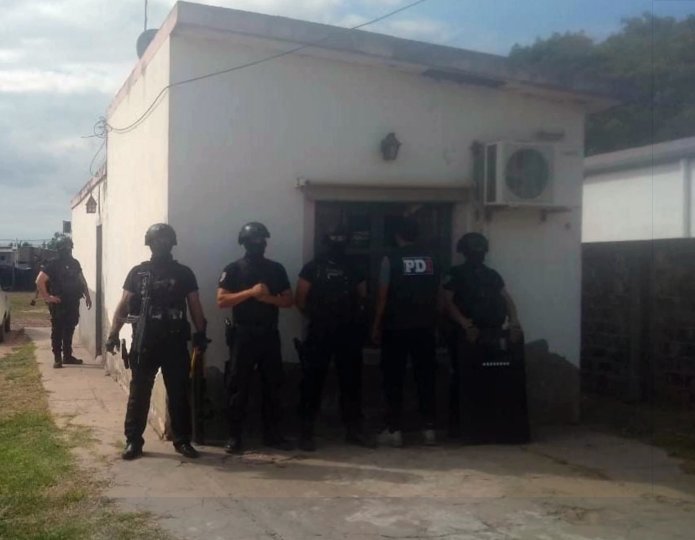 PDI realizó allanamientos en Ceres por un robo, privación de la libertad y lesiones