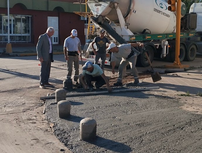 El municipio realiza mejoras en el sector céntrico de Suardi