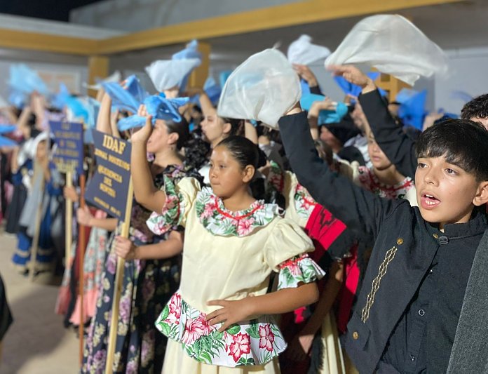 Emotiva jornada de graduación folclórica en el Centro Cultural de Morteros