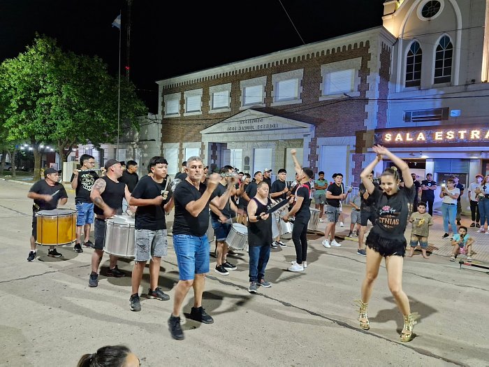 Se presentaron los Carnavales Suardi 2025