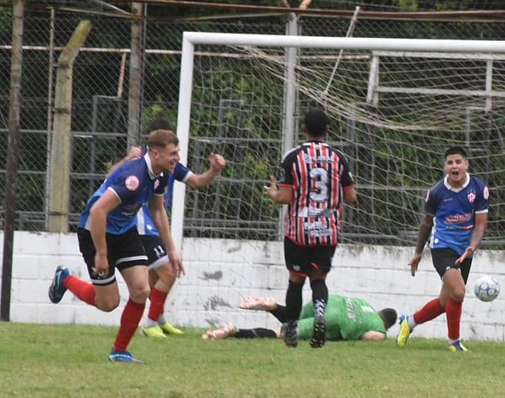 Regional Federal: Sportivo se clasificó con una goleada