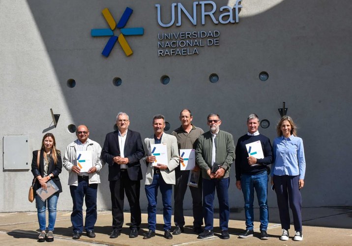 Localidades del depto. Castellanos firmaron convenios con la Universidad de Rafaela