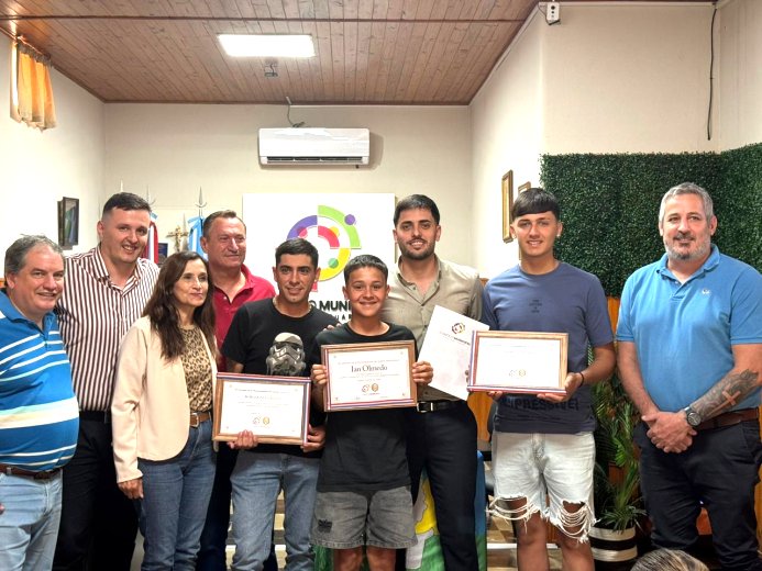 El Concejo de Suardi reconoció a deportistas de la ciudad