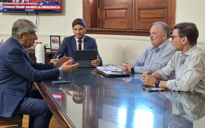 Michlig fue recibido por el Gobernador Pullaro para abordar una amplia agenda departamental