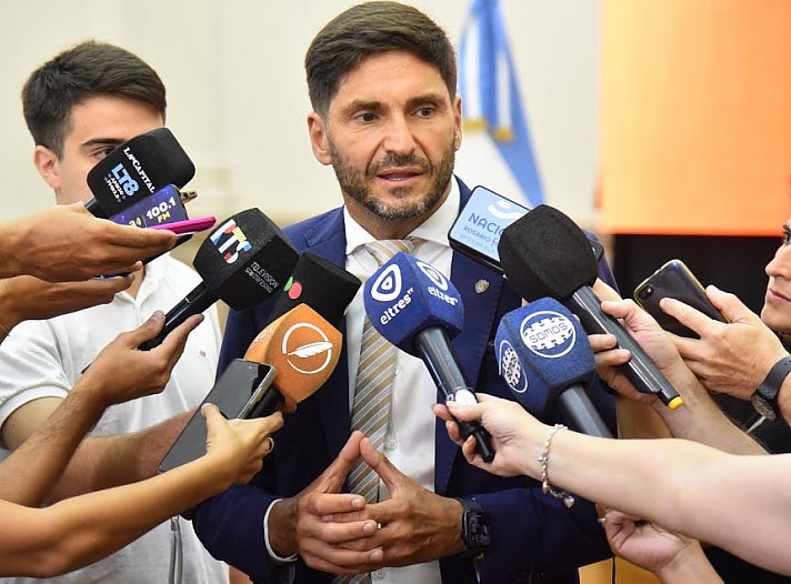Pullaro: “Estamos en contra de los que venden en negro y hacen la bicicleta financiera; acá no hay suba de impuestos”