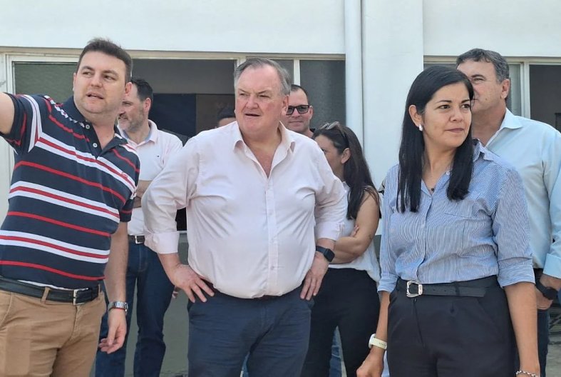 Felipe Michlig y Romina López recorrieron escuelas de San Guillermo para gestionar soluciones